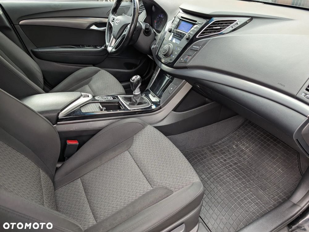 Hyundai i40 1.6 GDI Comfort + - 21