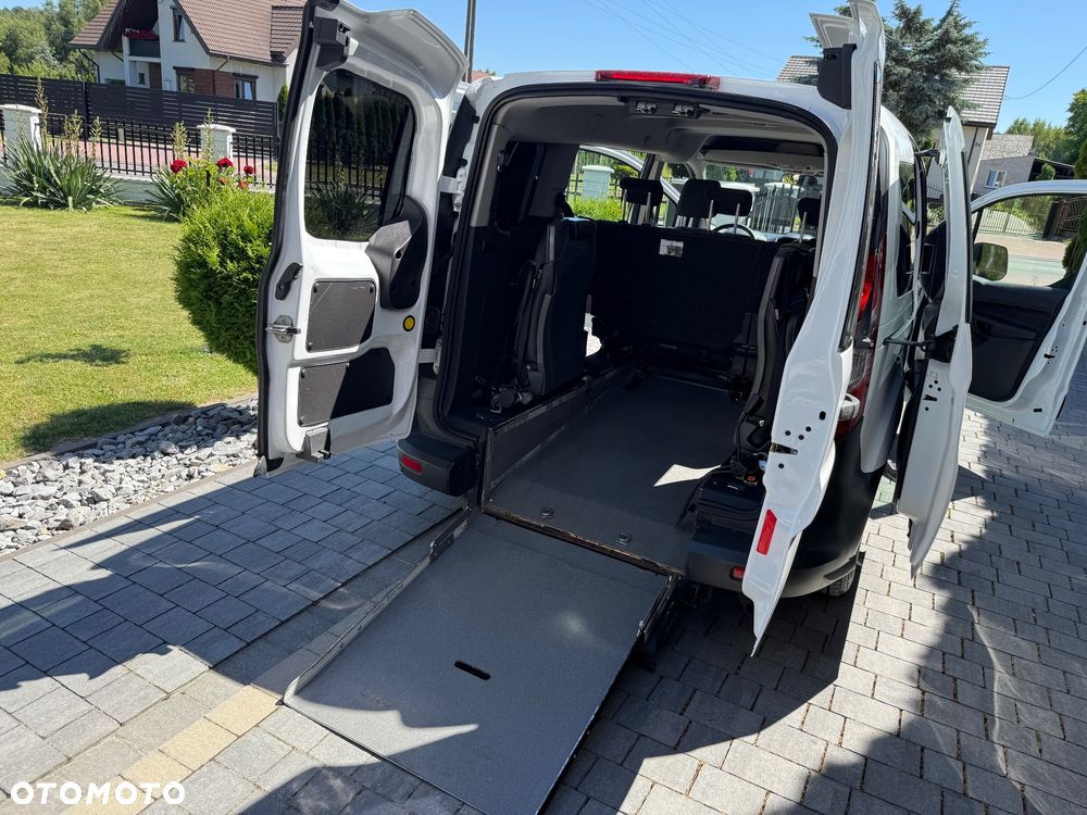 Ford Transit Connect - 9