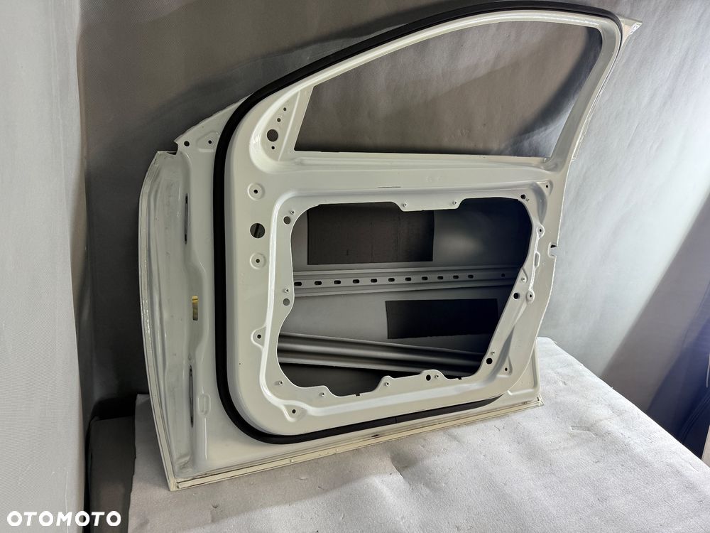 Drzwi przednie prawe GLA A156 W156 - 7