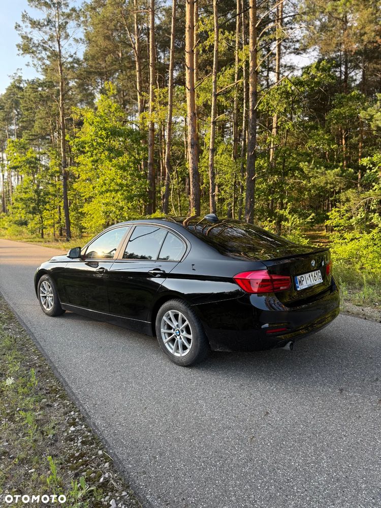 BMW Seria 3 318i - 6