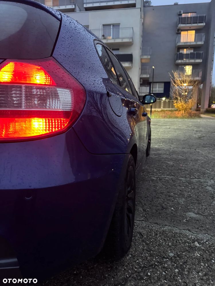 BMW Seria 1 118i - 6