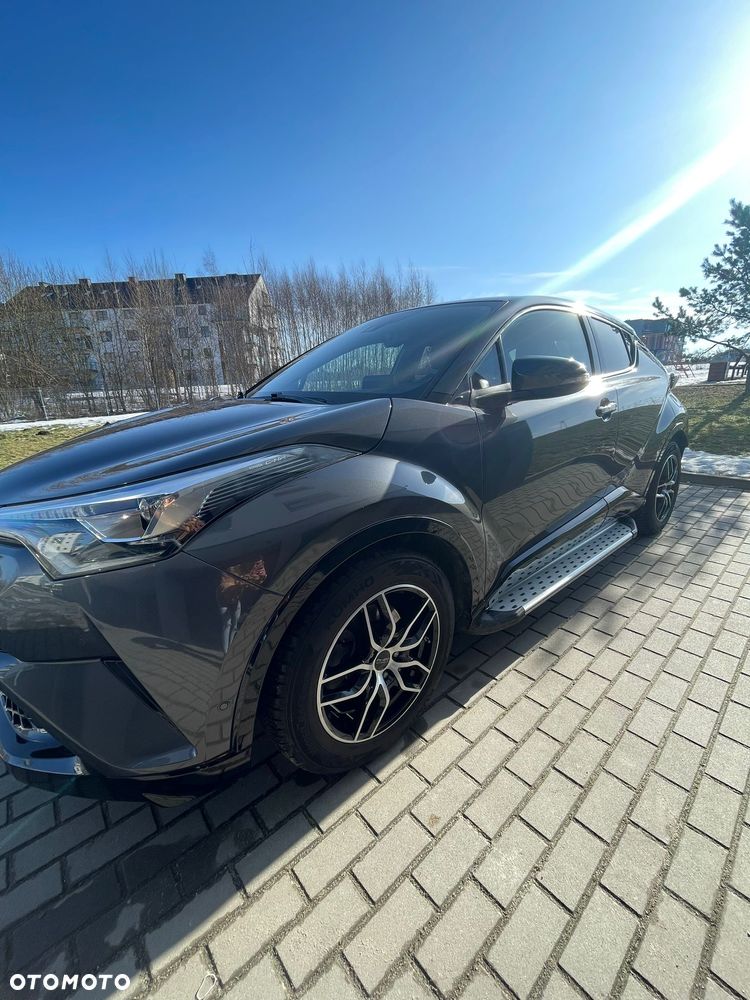 Toyota C-HR Lounge - 1