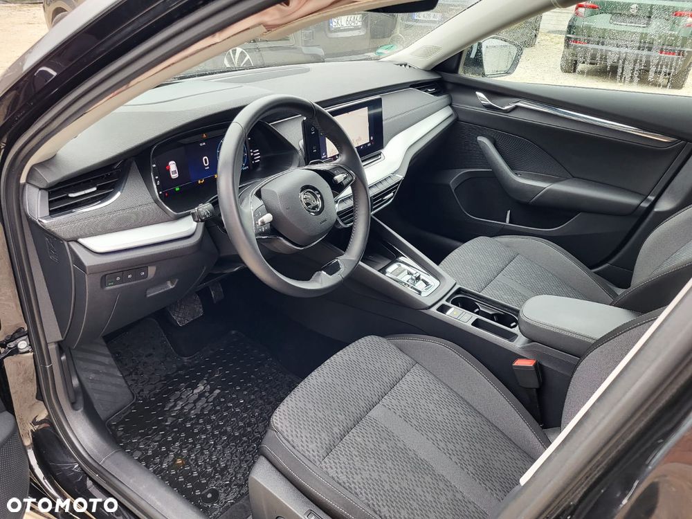 Skoda Octavia 2.0 TDI DSG Exclusive Plus - 21