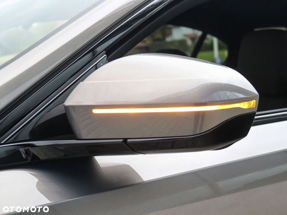 BMW Seria 5 - 32