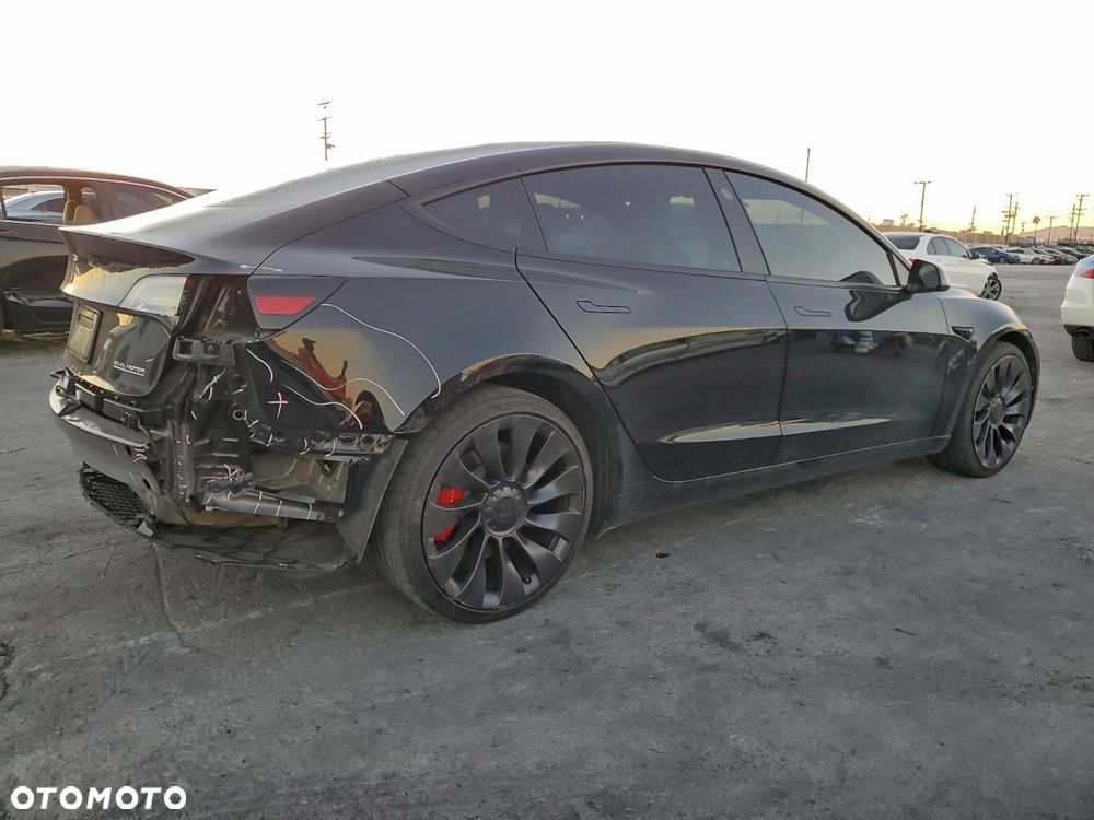 Tesla Model 3 Langstreckenbatterie Allradantrieb Dual Motor - 4