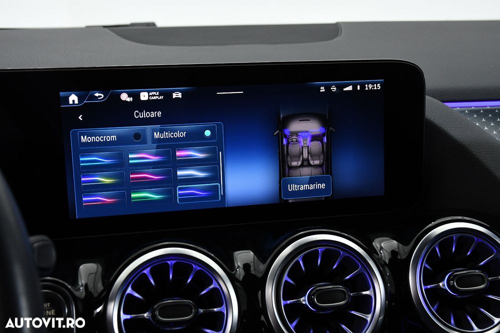 Mercedes-Benz GLA - 31