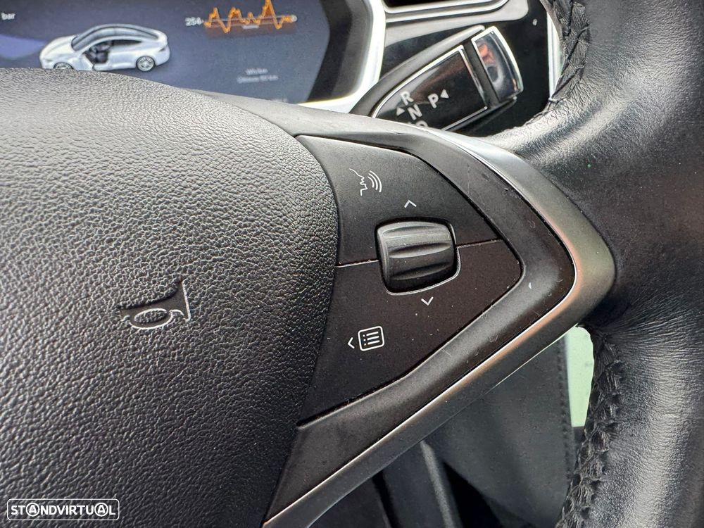 Tesla Model S 60D - 25