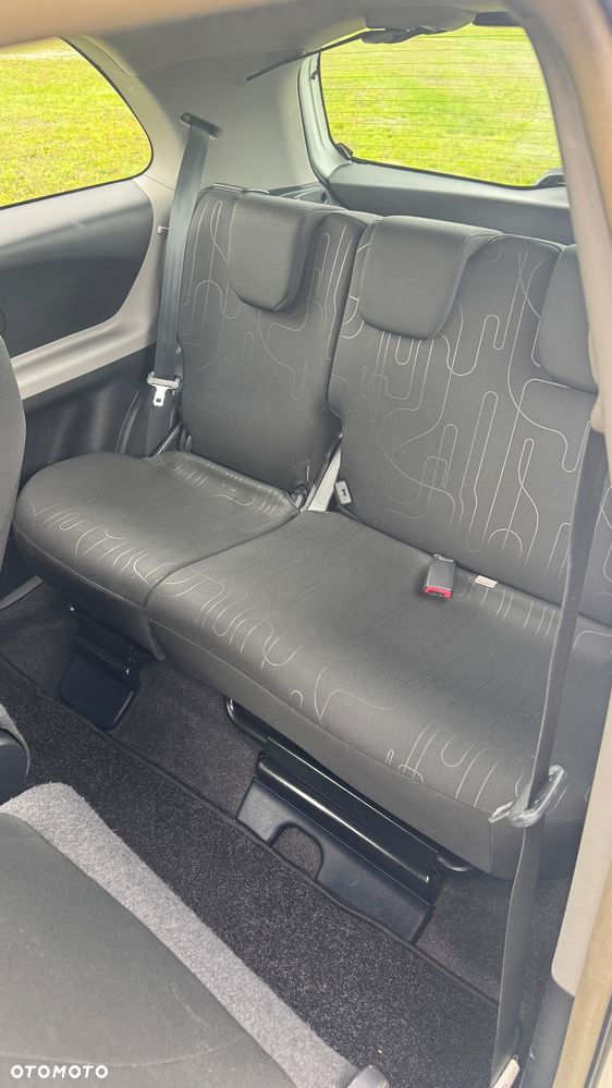 Toyota Yaris - 7