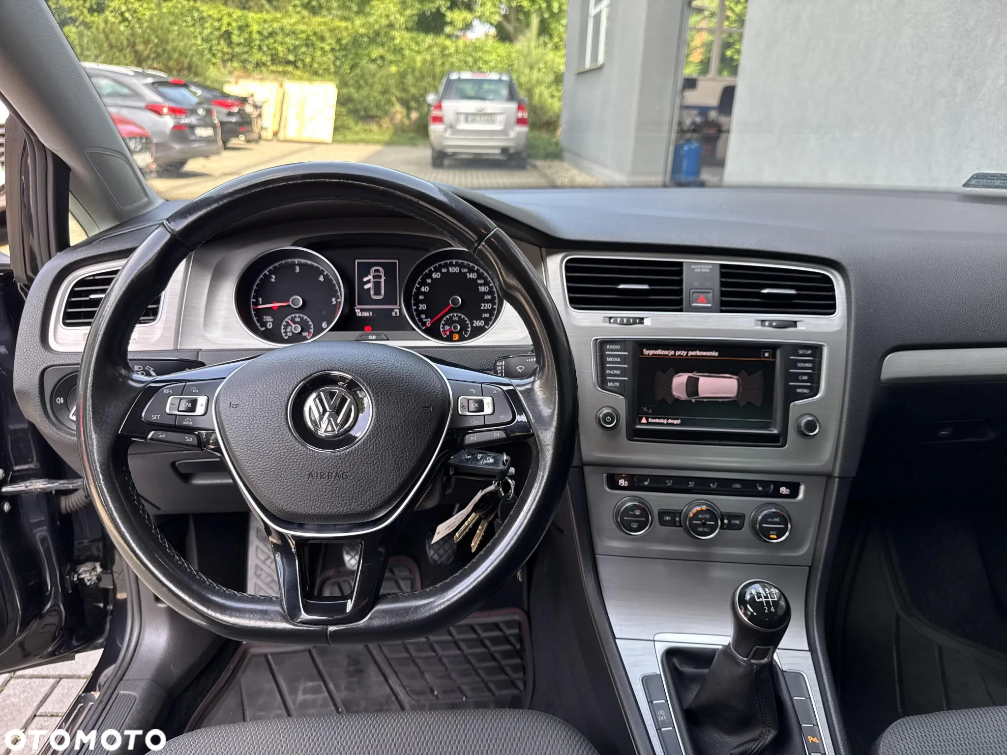 Volkswagen Golf VII 1.6 TDI BMT Trendline - 14