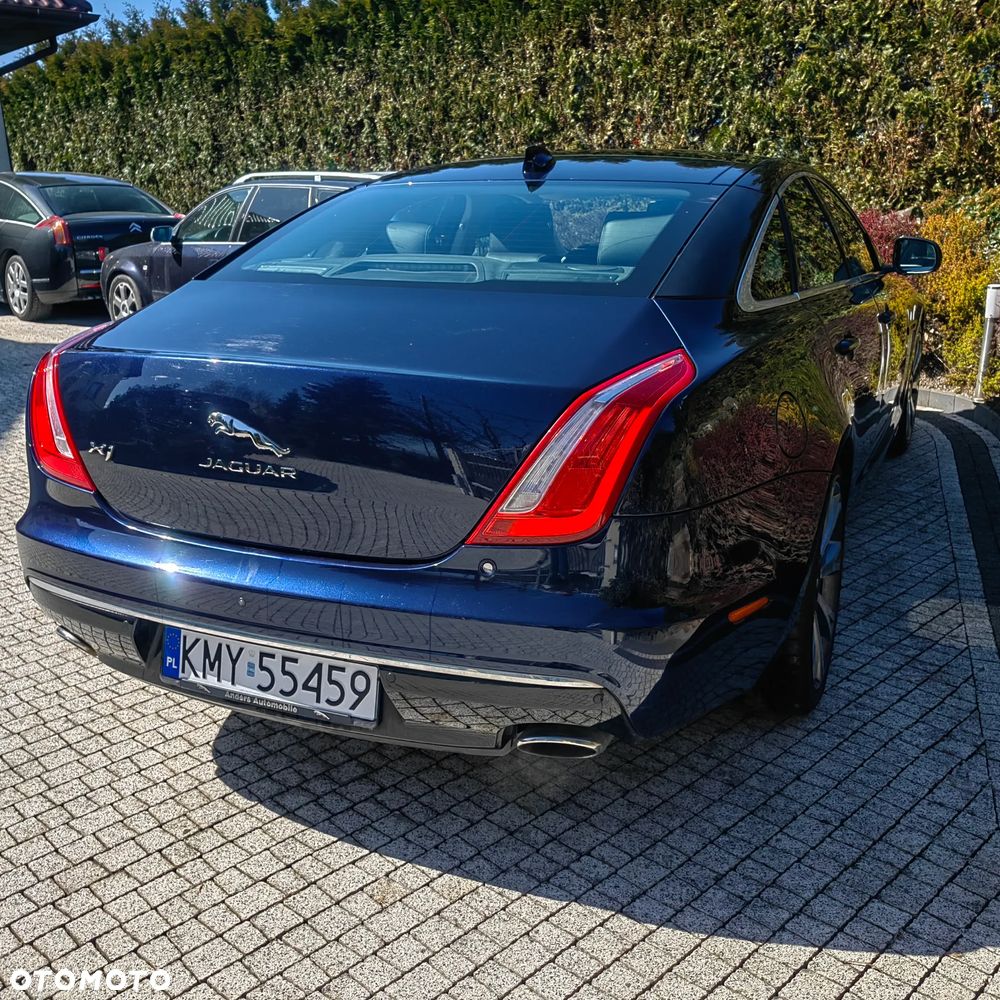 Jaguar XJ 3.0 D V6 Premium Luxury - 6