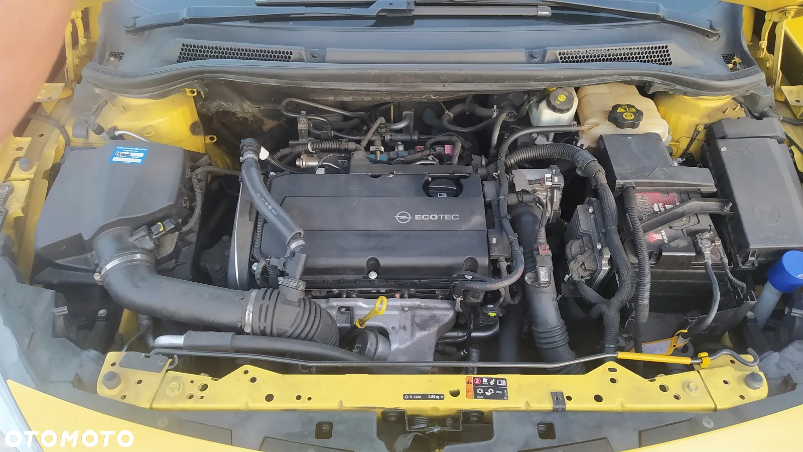 Opel Astra GTC 1.6 Turbo Edition - 18