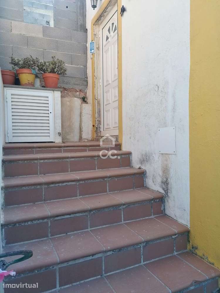 Moradia Térrea com Terraço e Espaço Exterior - Grande imagem: 4/31