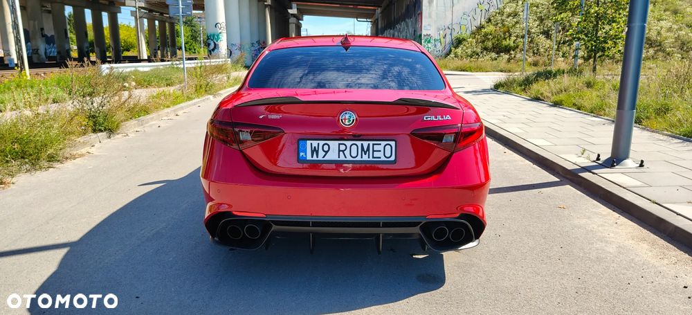 Alfa Romeo Giulia 2.9 Bi Turbo V6 Quadrifoglio - 3