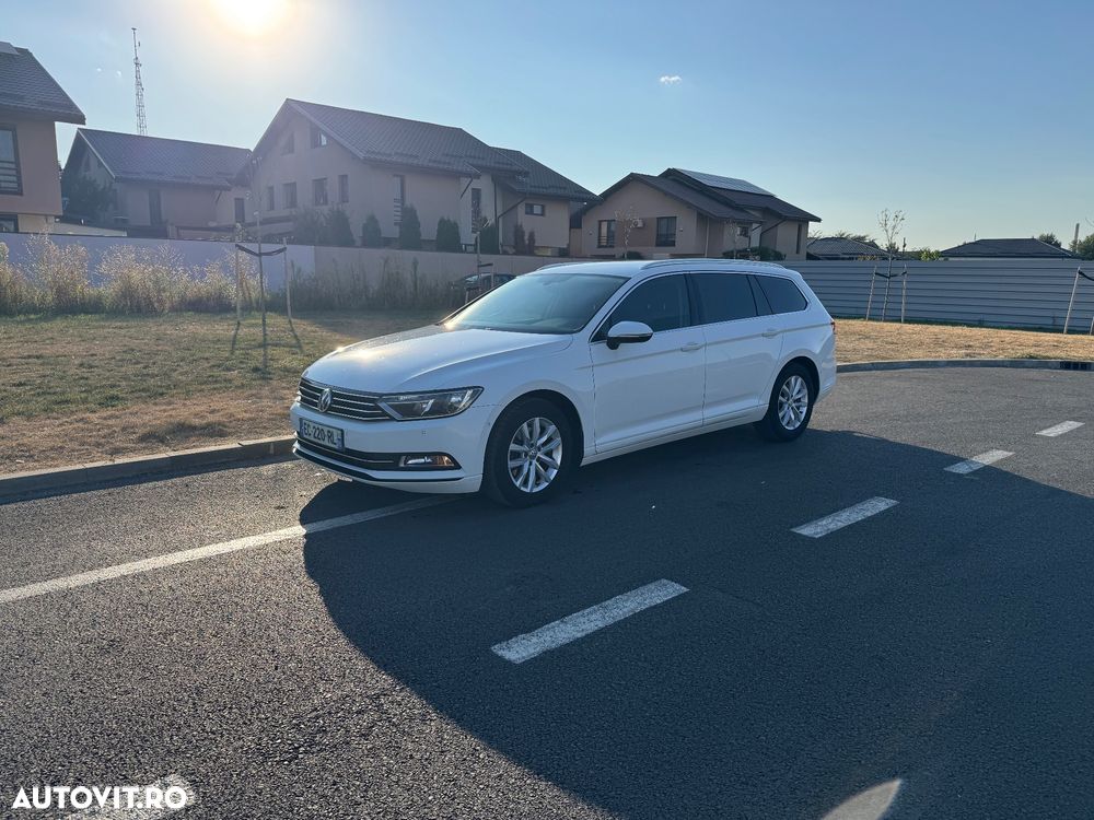 Volkswagen Passat 1.6 TDI SCR DSG - 17