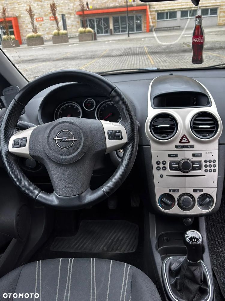 Opel Corsa 1.2 16V - 6