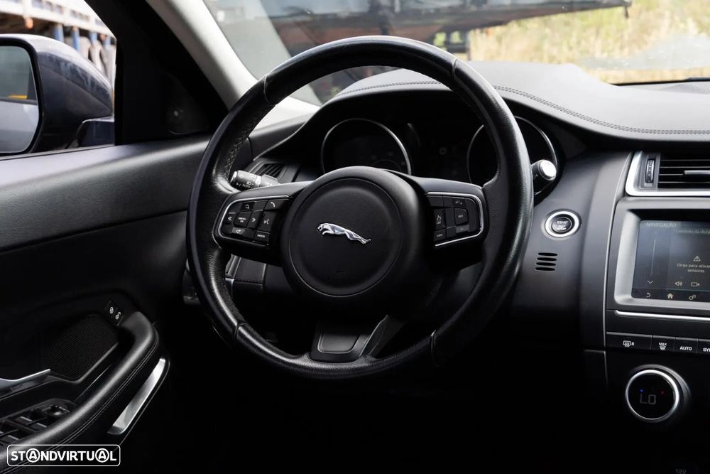 Jaguar E-Pace 2.0 i4D SE - 12