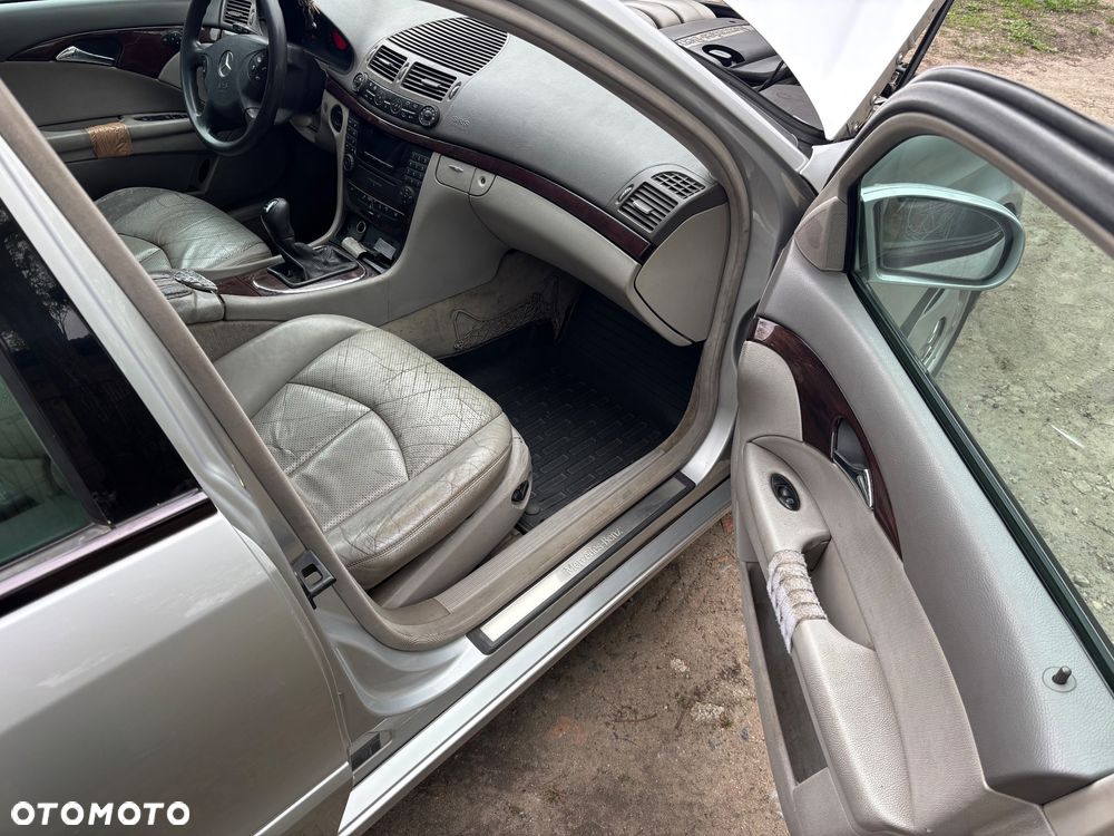 Mercedes-Benz Klasa E 200 CDI Classic DPF - 21
