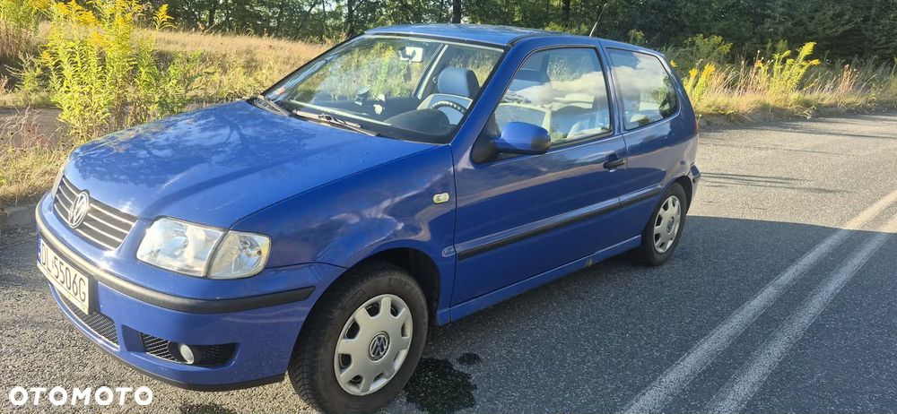 Volkswagen Polo 1.0 Basis - 1