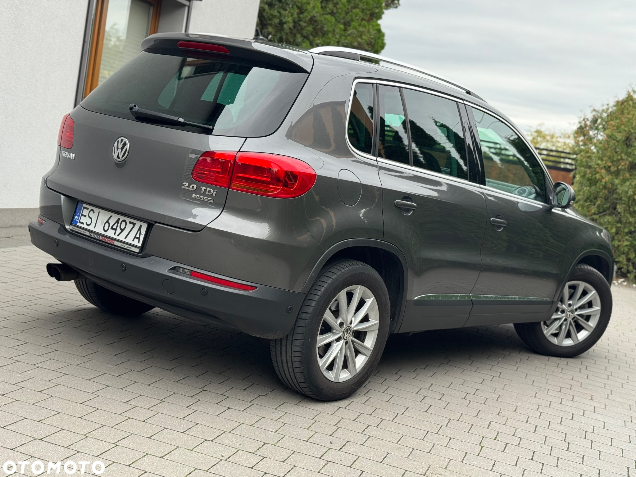 Volkswagen Tiguan 2.0 TDI DPF 4Motion BlueMotion Technology Lounge Sport & Style - 2