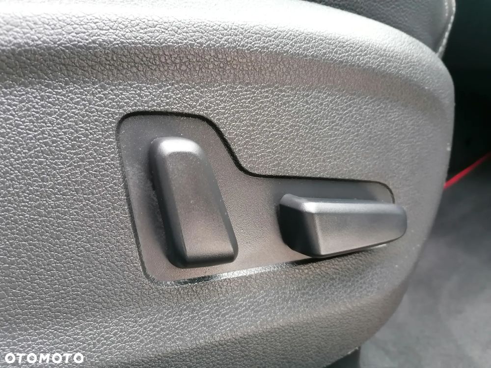 Hyundai Tucson 2.0 CRDI 4WD Premium - 29