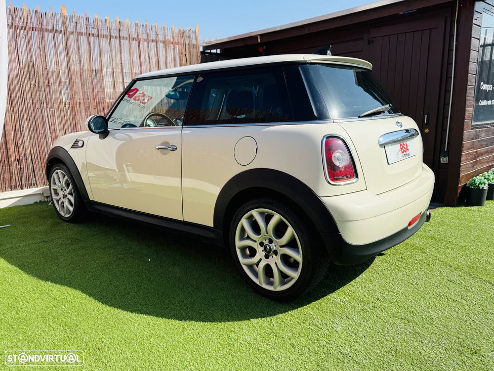 MINI 3 Portas One - 10