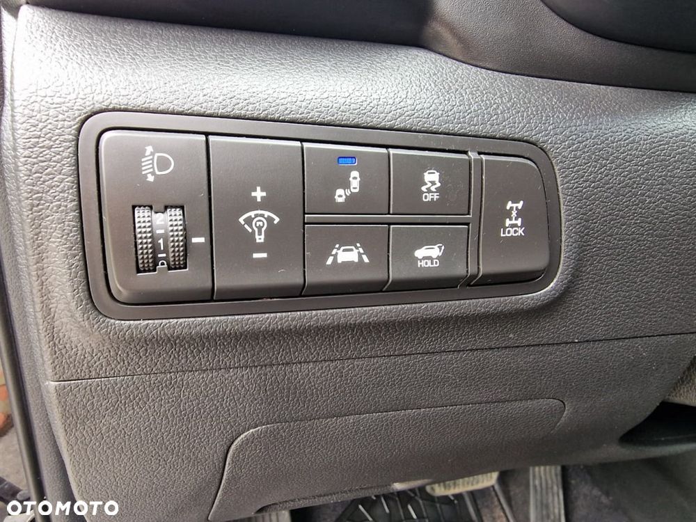 Hyundai Tucson 1.6 CRDi 48V-Hybrid 4WD DCT Select - 29