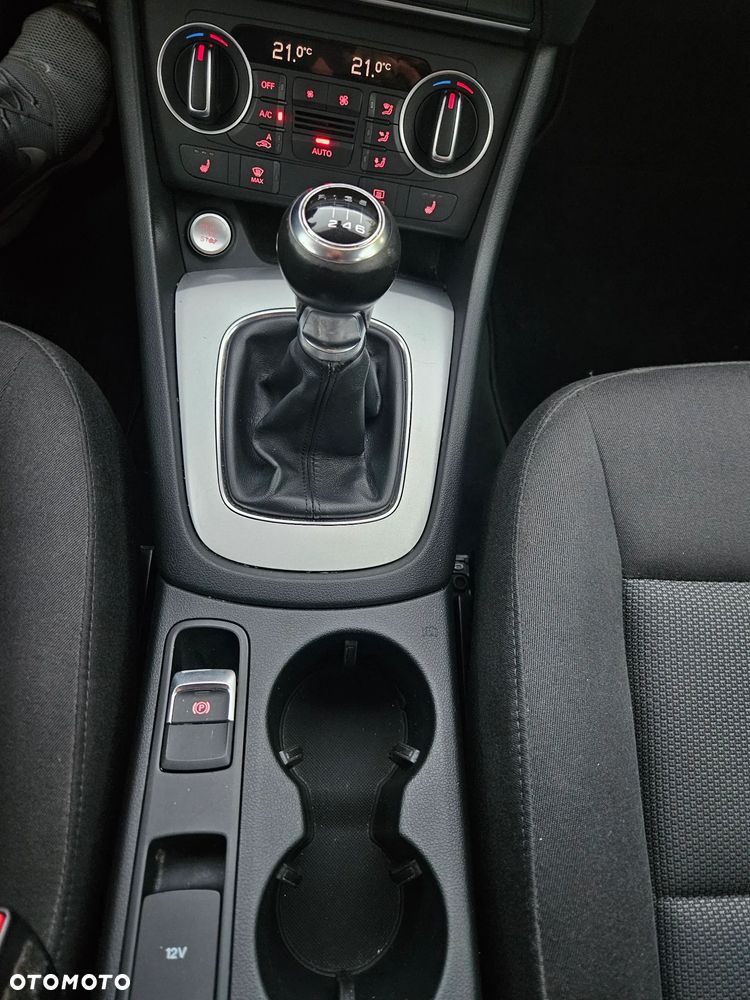Audi Q3 1.4 TFSI CoD ultra - 28