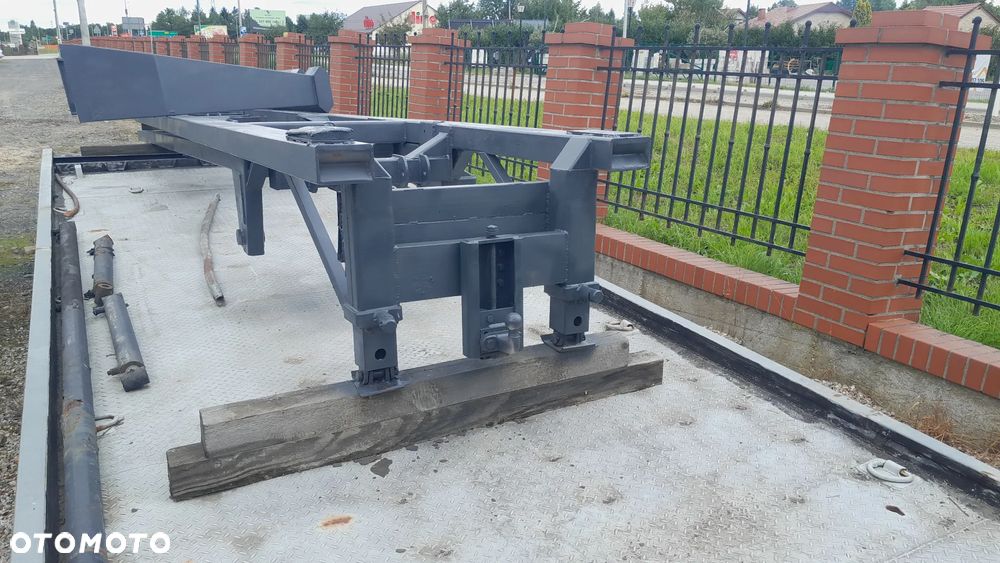 Mercedes-Benz 914 - 4