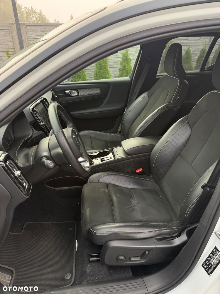 Volvo XC 40 T4 AWD R-Design - 7