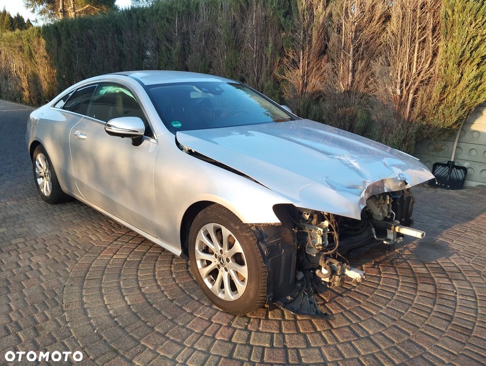 Mercedes-Benz Klasa E 200 9G-TRONIC Avantgarde - 5