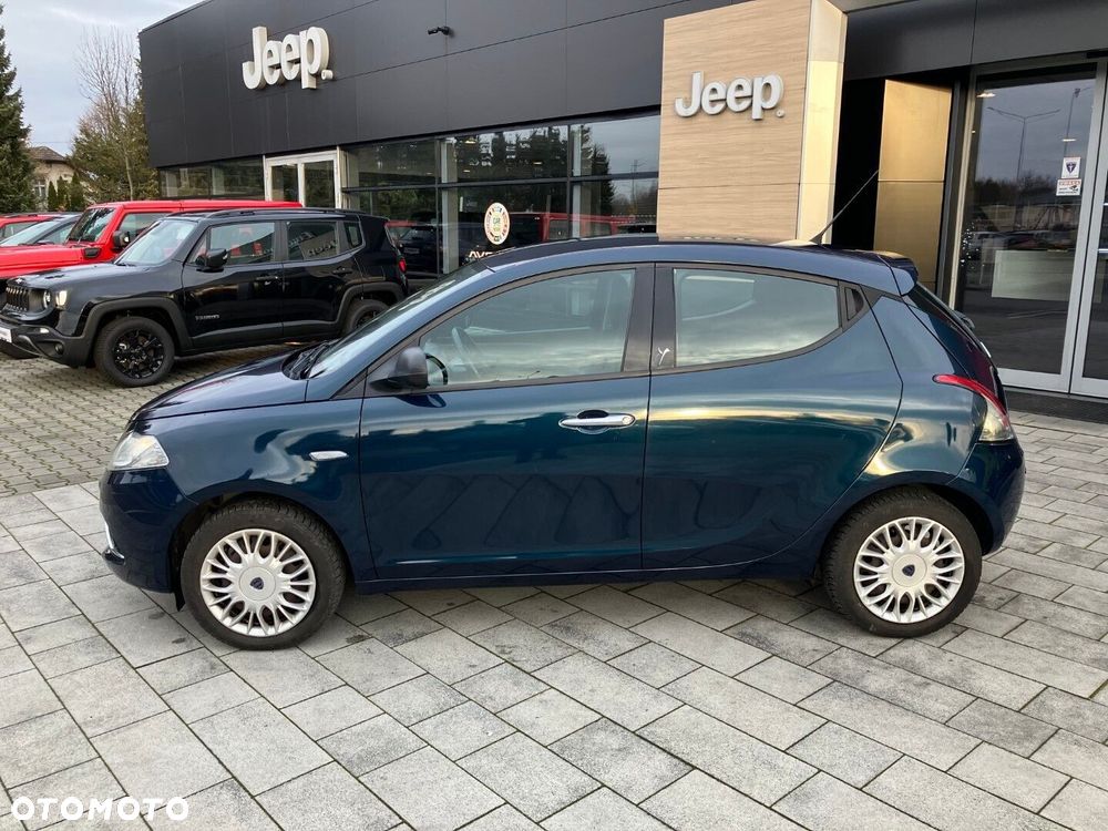 Lancia Ypsilon 1.2 8V Silver - 3
