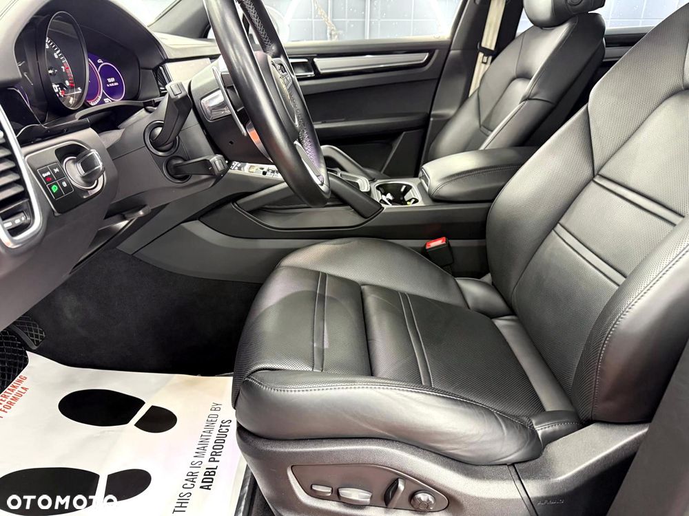 Porsche Cayenne E-Hybrid Platinum Edition - 26