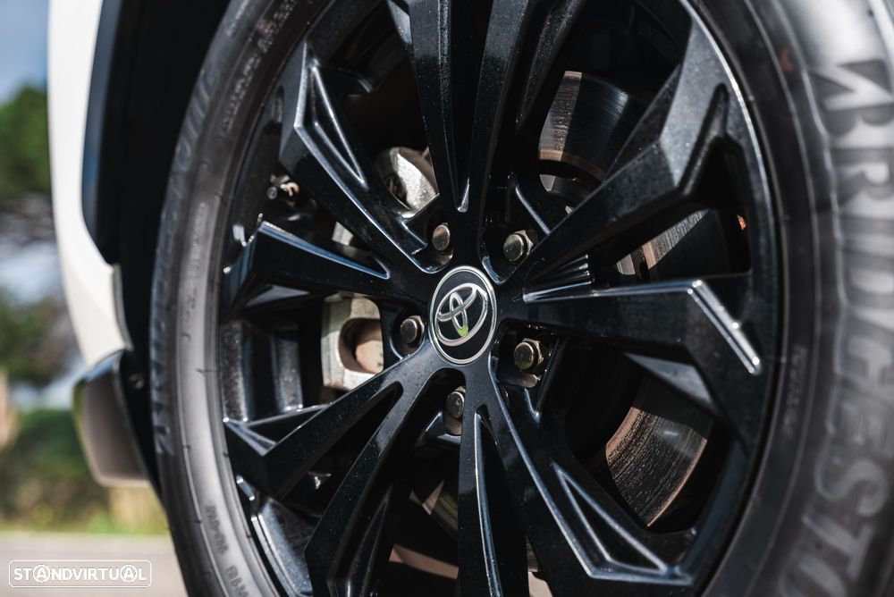 Toyota RAV4 2.5 HDF Square Collection - 25