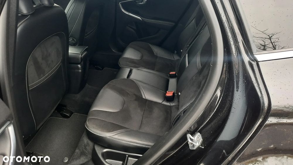 Volvo V40 D2 RDesign - 16