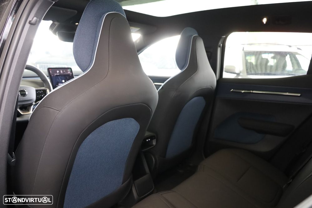 Volvo EX30 Twin Motor Performance AWD Ultra - 9