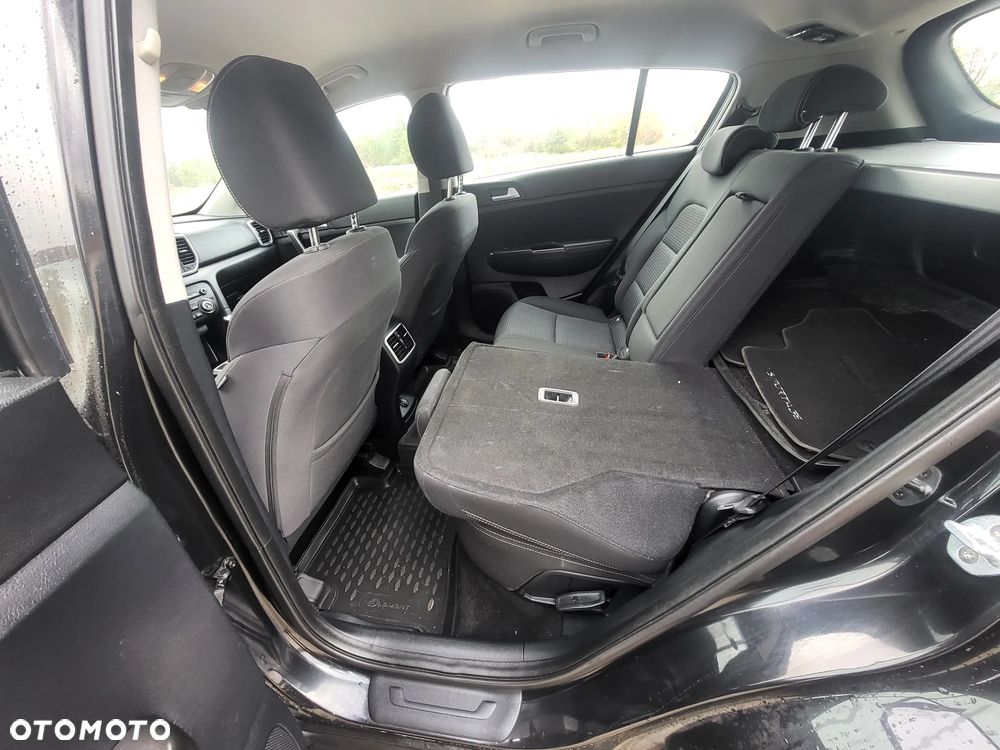 Kia Sportage 1.6 GDI L Business Line Plus 2WD - 33