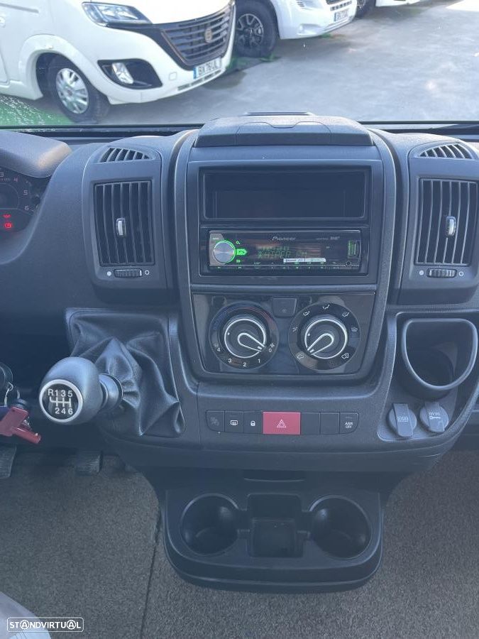 Bavaria Style T 706 c.central e basculante - 13