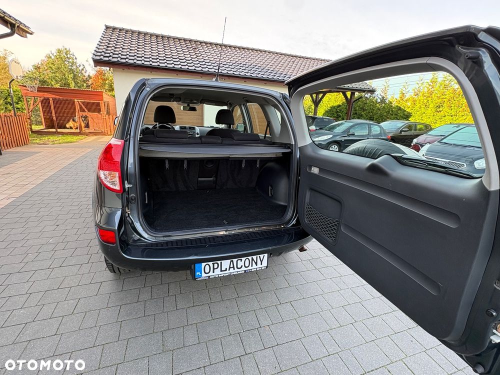 Toyota RAV4 - 26