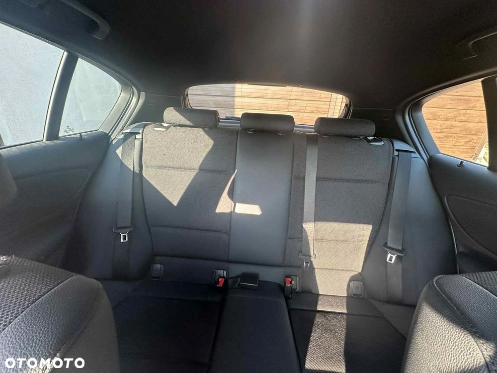 BMW Seria 1 118i - 8