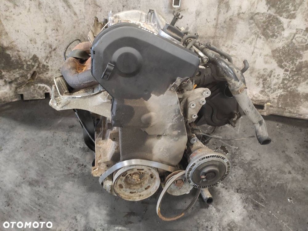 SILNIK BENZYNOWY 1.8 20V AUDI A4 B5 PASSAT B5 APT 94-99r - 2