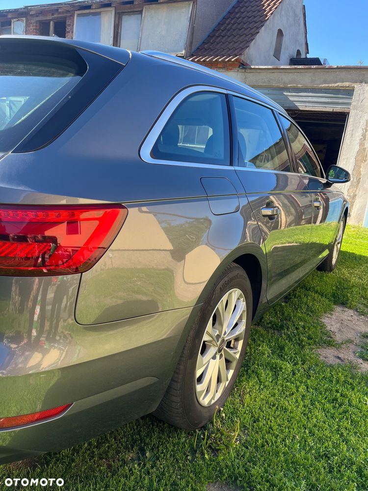 Audi A4 Avant 2.0 TDI S tronic - 12