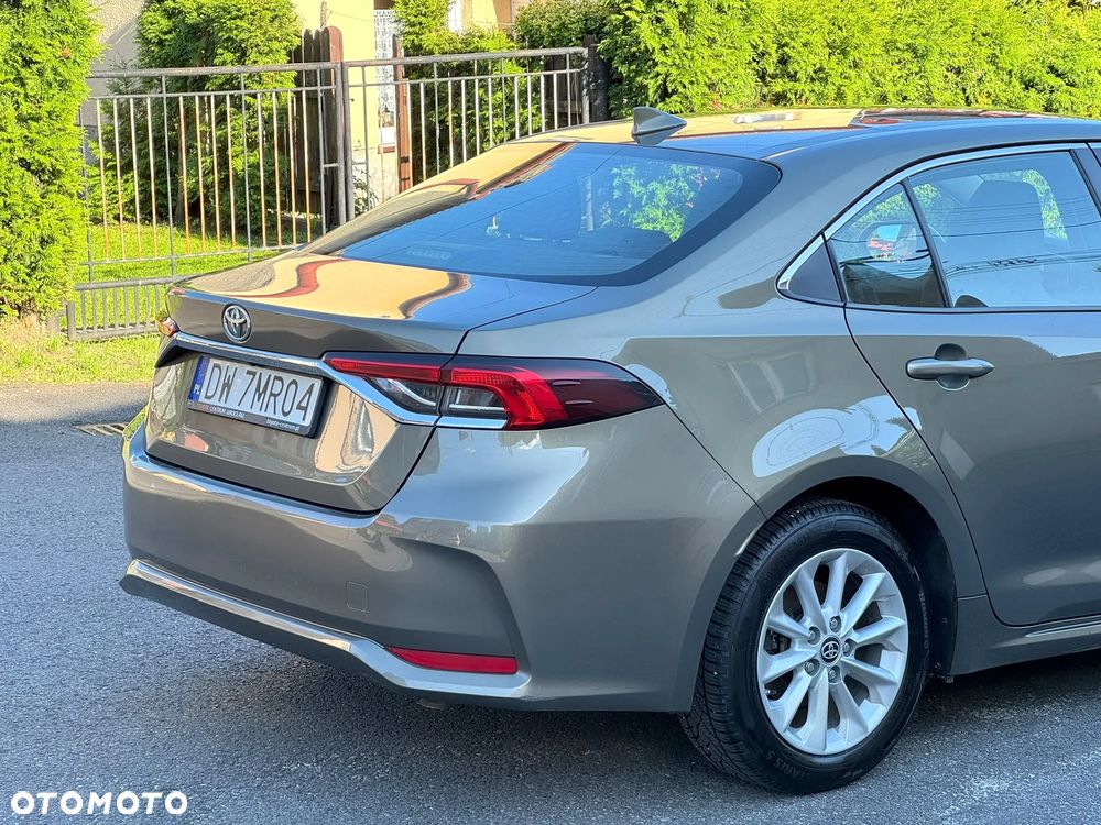 Toyota Corolla 1.6 Comfort - 24