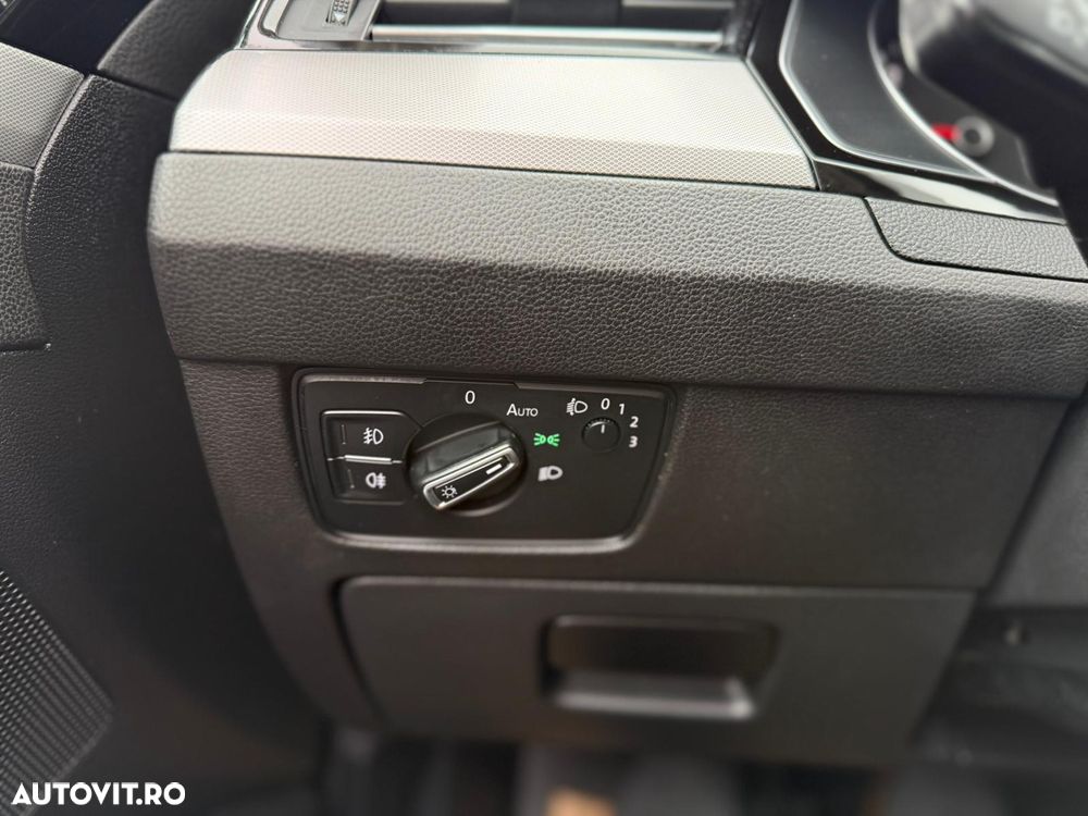 Volkswagen Passat 2.0 TDI (BlueMotion Technology) Highline - 24