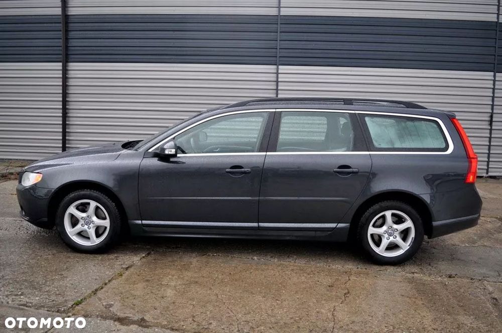 Volvo V70 D3 Kinetic - 9