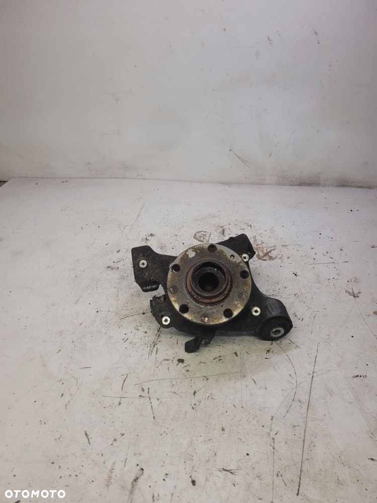 ZWROTNICA PIASTA LEWY TYŁ AUDI A6 C6 4F0505433H - 1