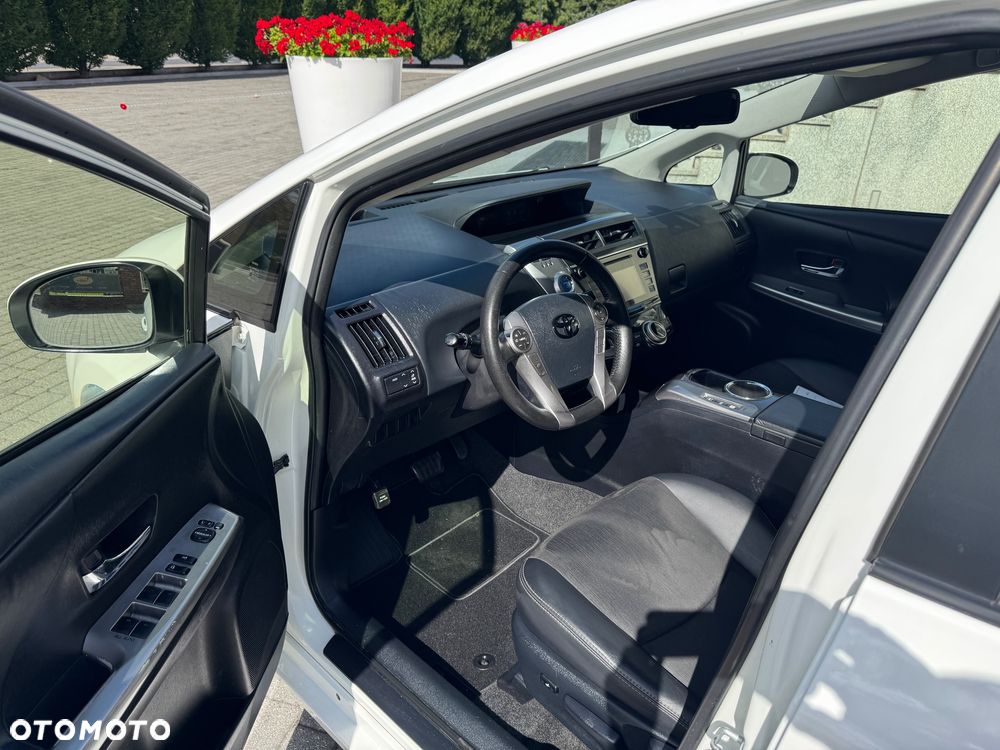 Toyota Prius+ (Hybrid) Executive - 5