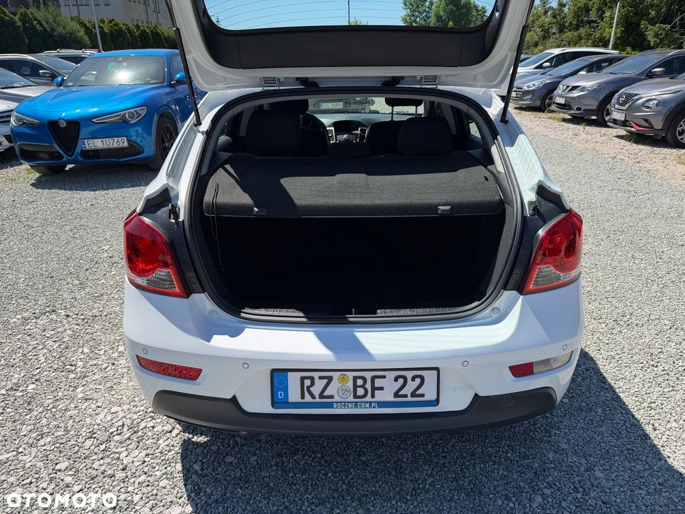 Chevrolet Cruze 1.6 LT - 35