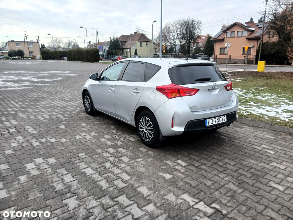 Toyota Auris 1.6 Comfort - 4
