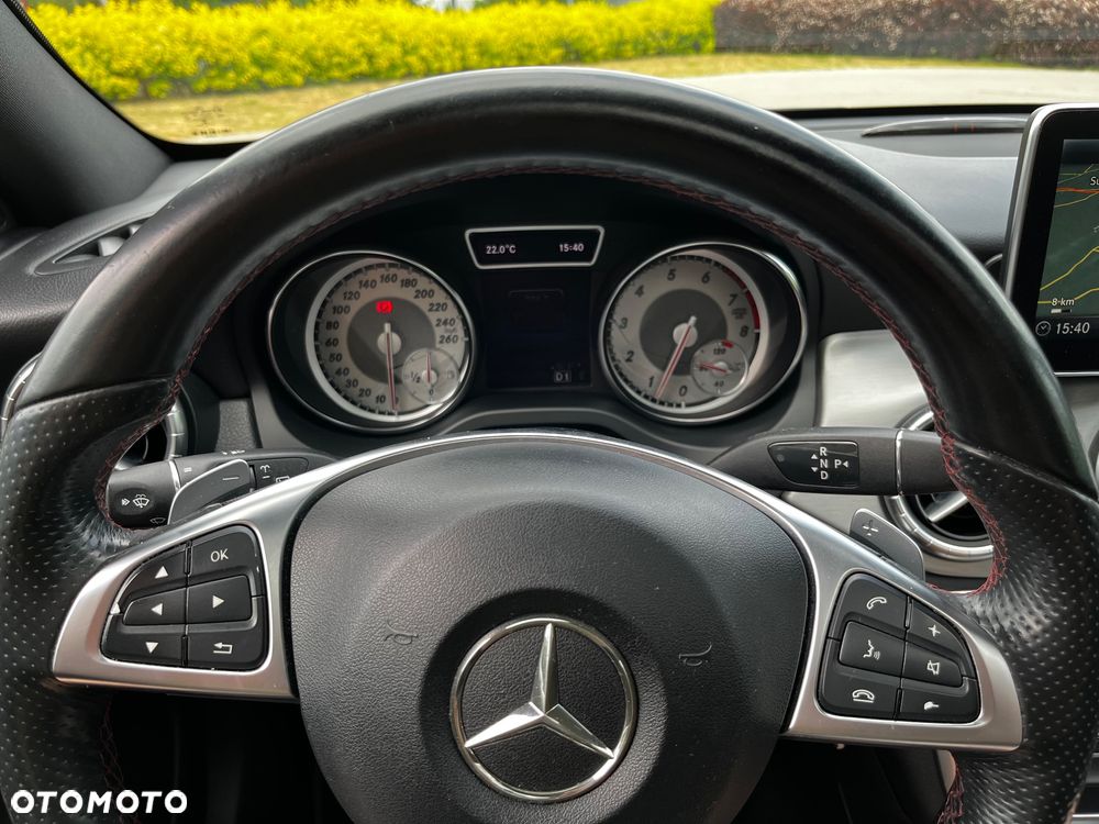 Mercedes-Benz CLA 250 4-Matic AMG Line - 22