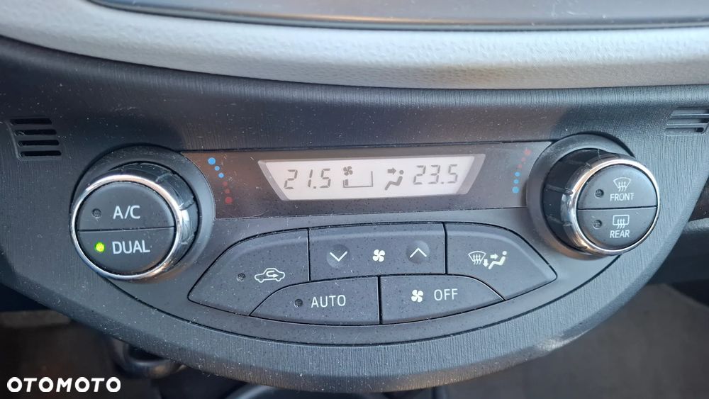 Toyota Yaris 1.5 VVT-i Comfort - 16